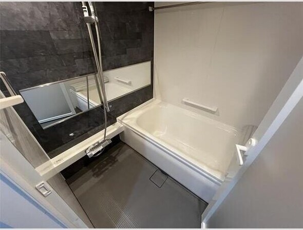 LUANA・AIR・RESIDENCE五橋の物件内観写真